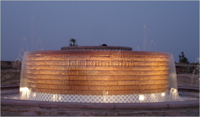 Cercular Sheet Fall Fountain 1.JPG
